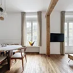 شقة Nuit D'or - Extrabrut - Sejour & Pro *